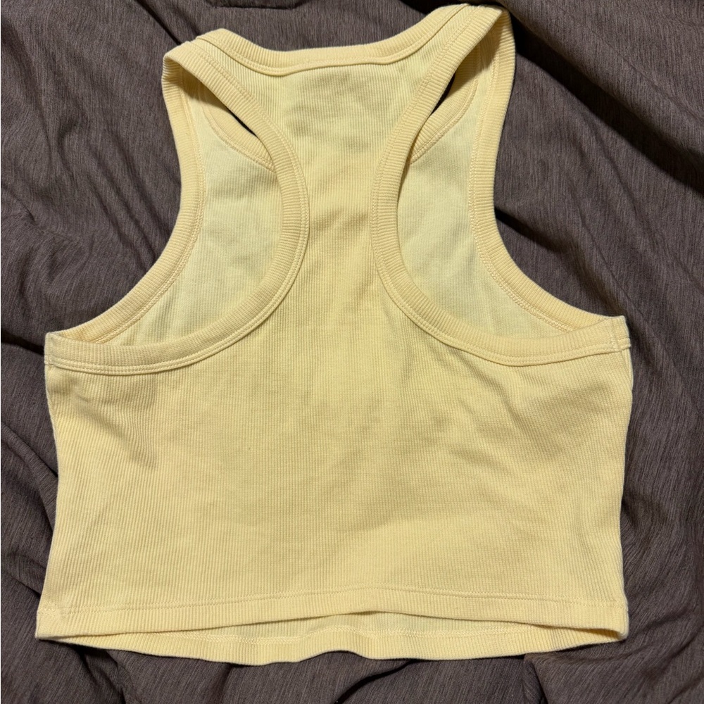 Alo Aspire Butter Yellow Crop Tank - Picture 2 of 3